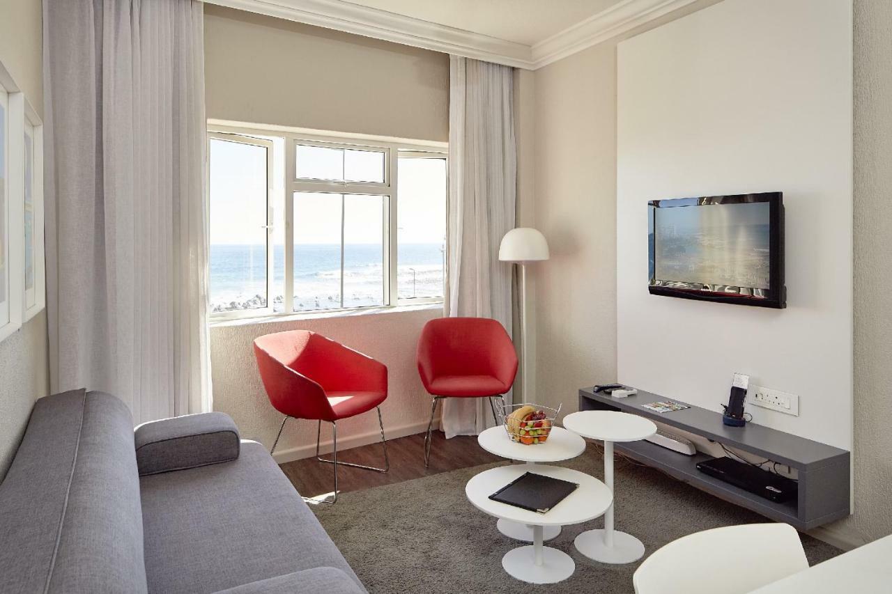 First Group Riviera Suites Кейптаун Екстериор снимка