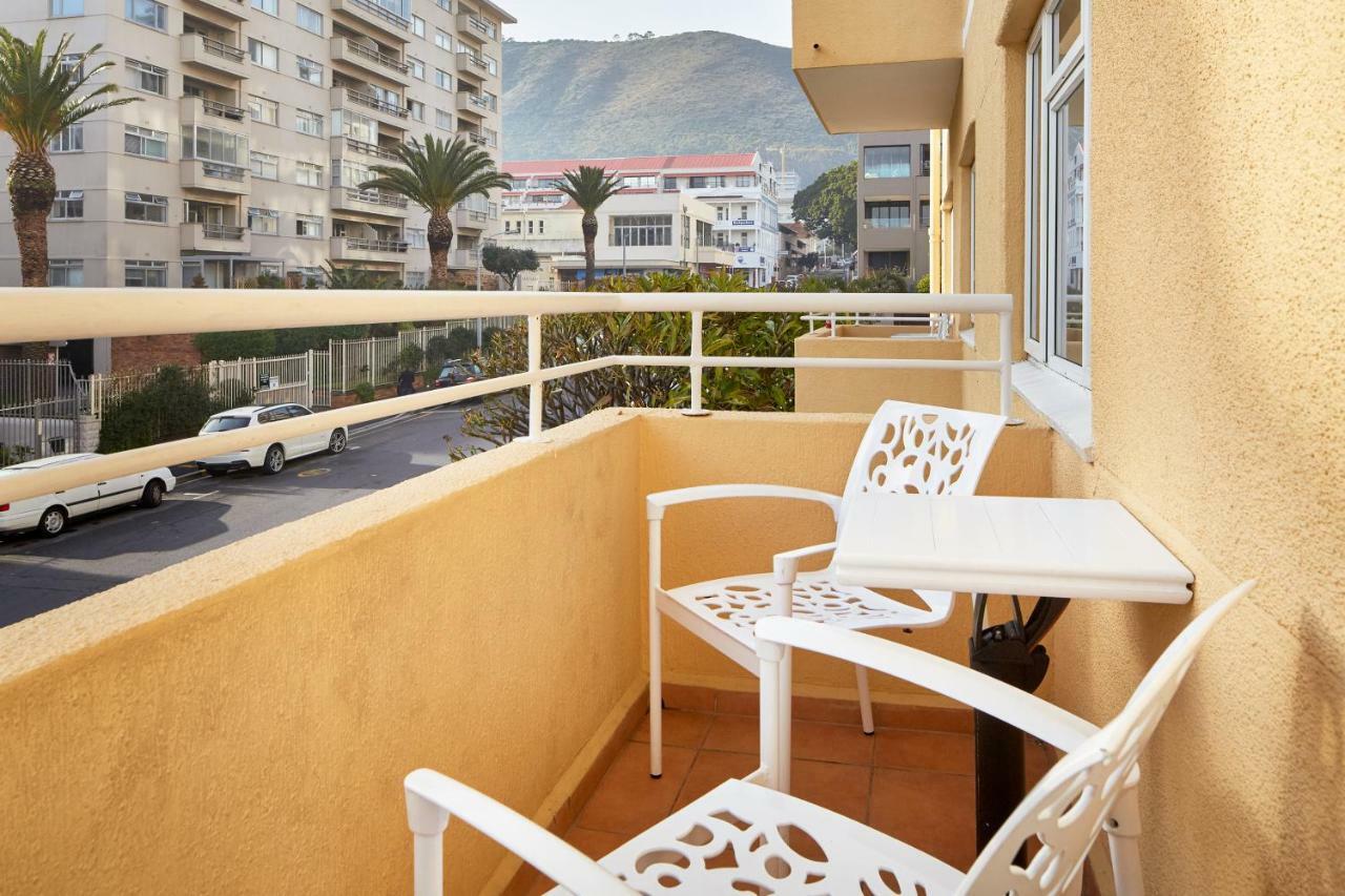 First Group Riviera Suites Кейптаун Екстериор снимка
