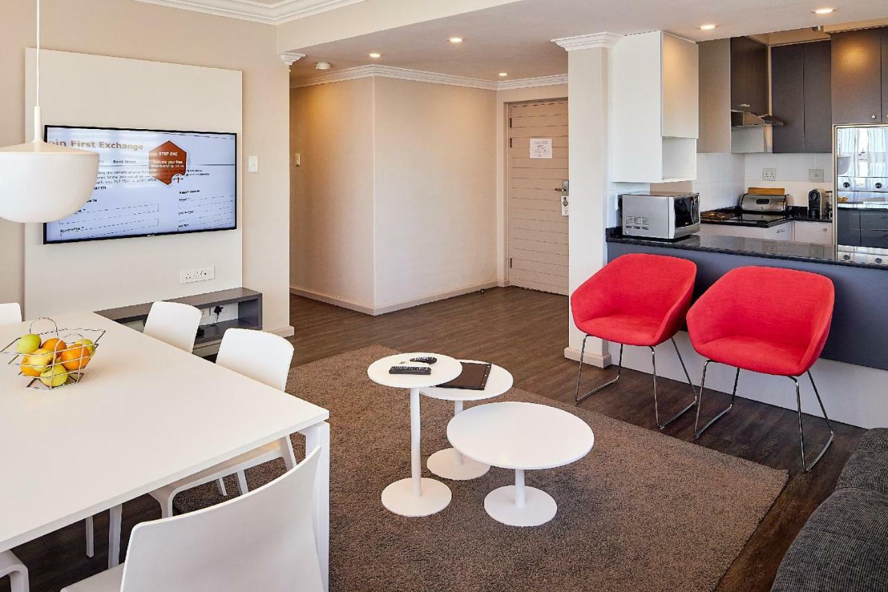 First Group Riviera Suites Кейптаун Екстериор снимка